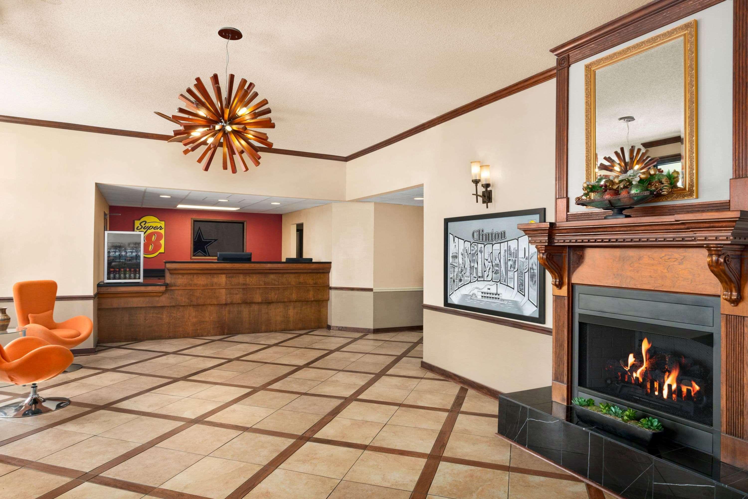 Super 8 By Wyndham Clinton Hotel Luaran gambar